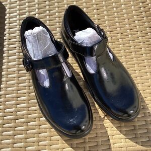 NIB- Alegria Eloise Black Clogs -38